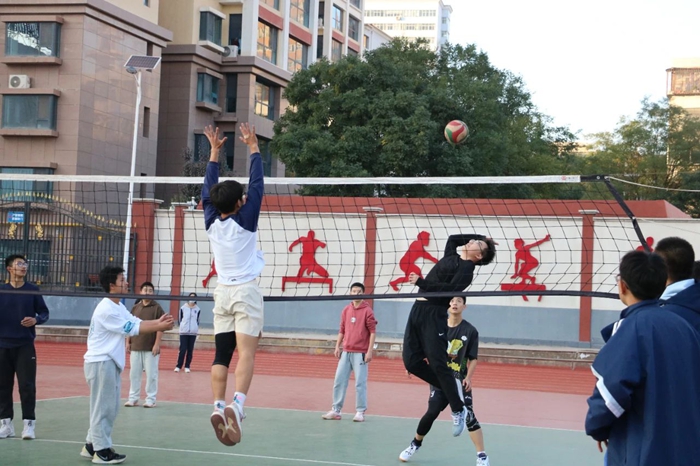 在内